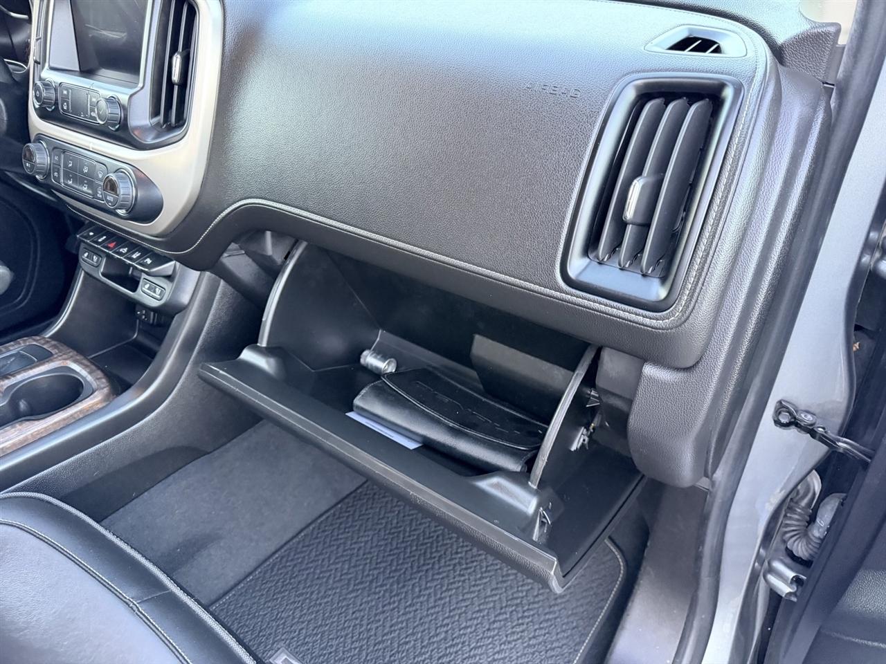 GMC Canyon Denali Crew Cab Long Box 4WD 2021