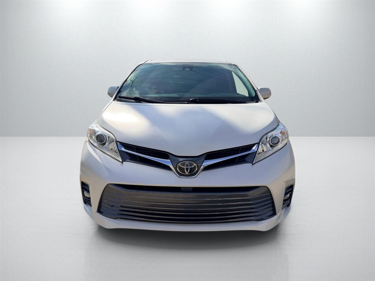 Toyota Sienna Limited Premium 7-Passenger 2018
