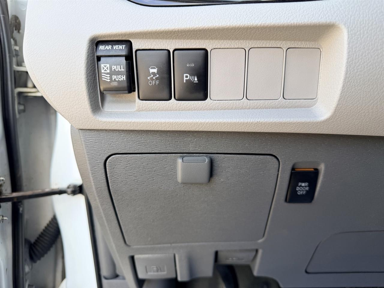 Toyota Sienna Limited Premium 7-Passenger 2018