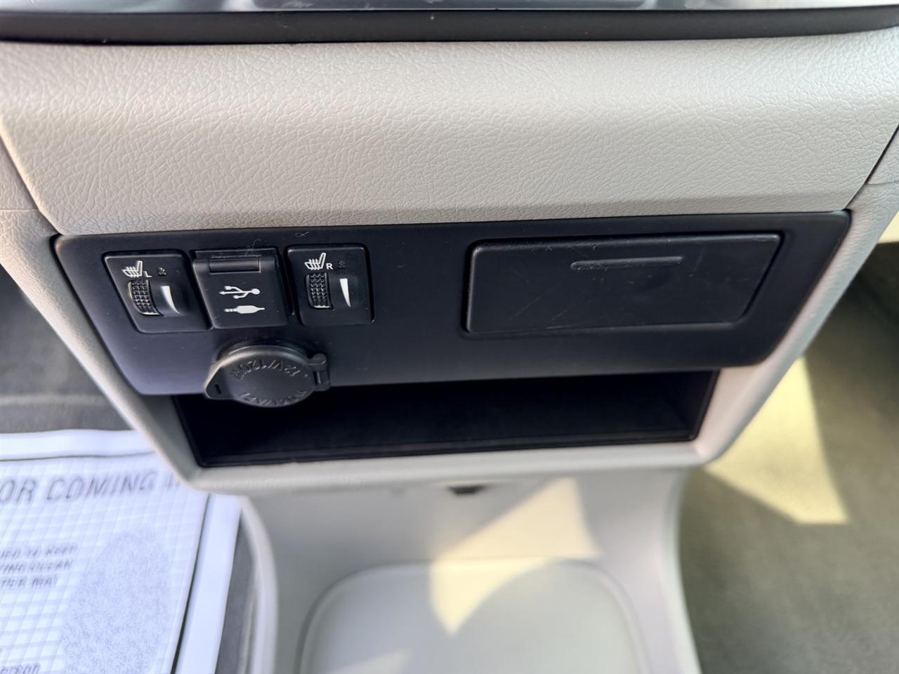 Toyota Sienna Limited Premium 7-Passenger 2018