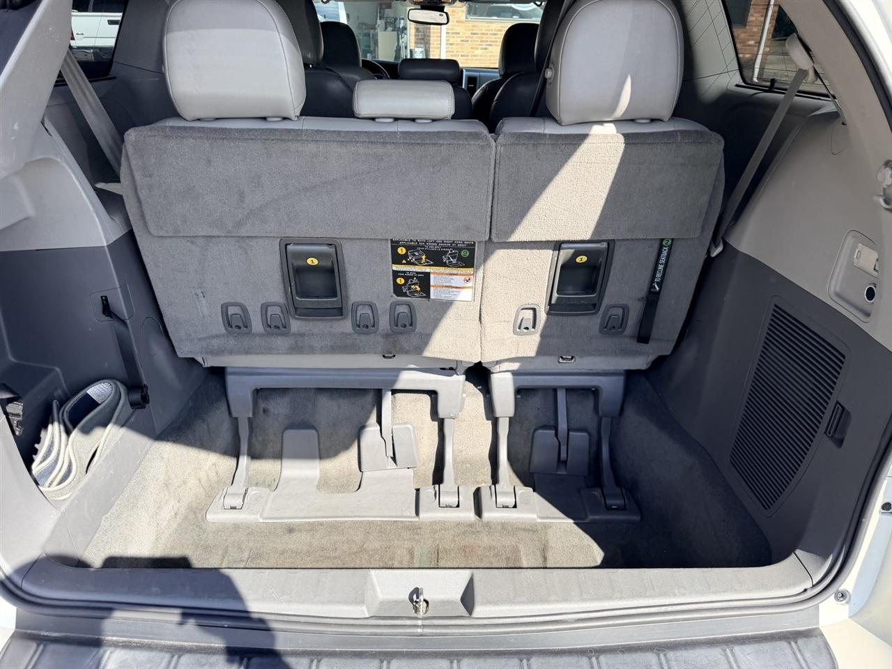 Toyota Sienna Limited Premium 7-Passenger 2018