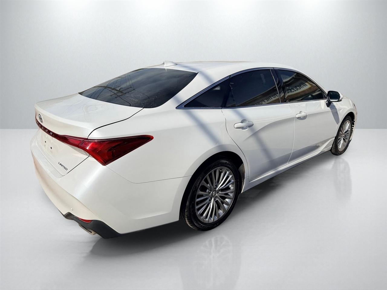 Toyota Avalon Limited 2019