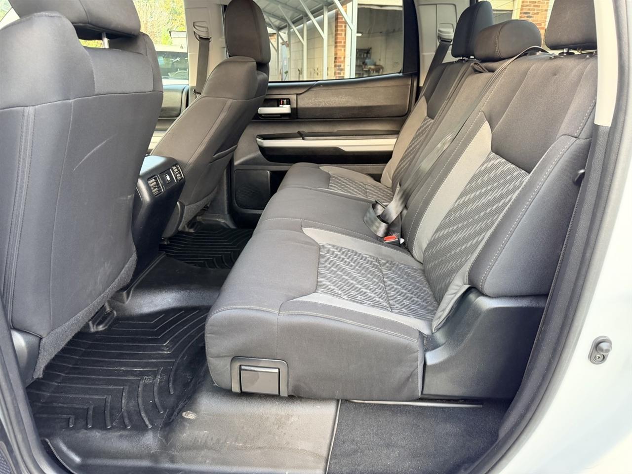 Toyota Tundra SR5 5.7L V8 CrewMax 4WD 2020