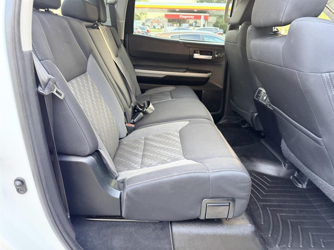 Toyota Tundra SR5 5.7L V8 CrewMax 4WD 2020