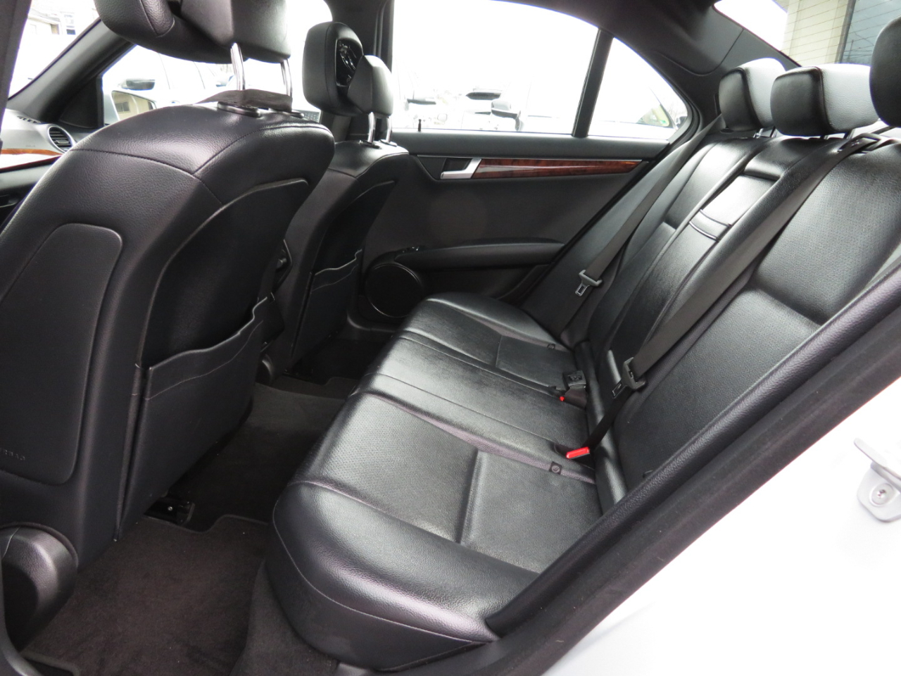 Mercedes-Benz C-Class C250 Luxury Sedan 2012