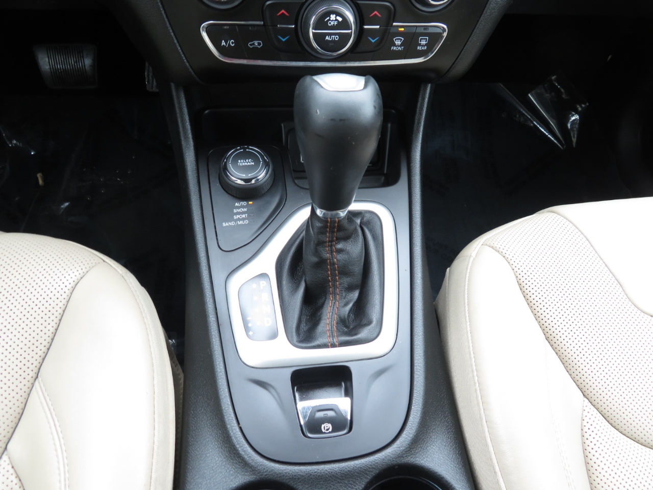 Jeep Cherokee Limited 4WD 2015