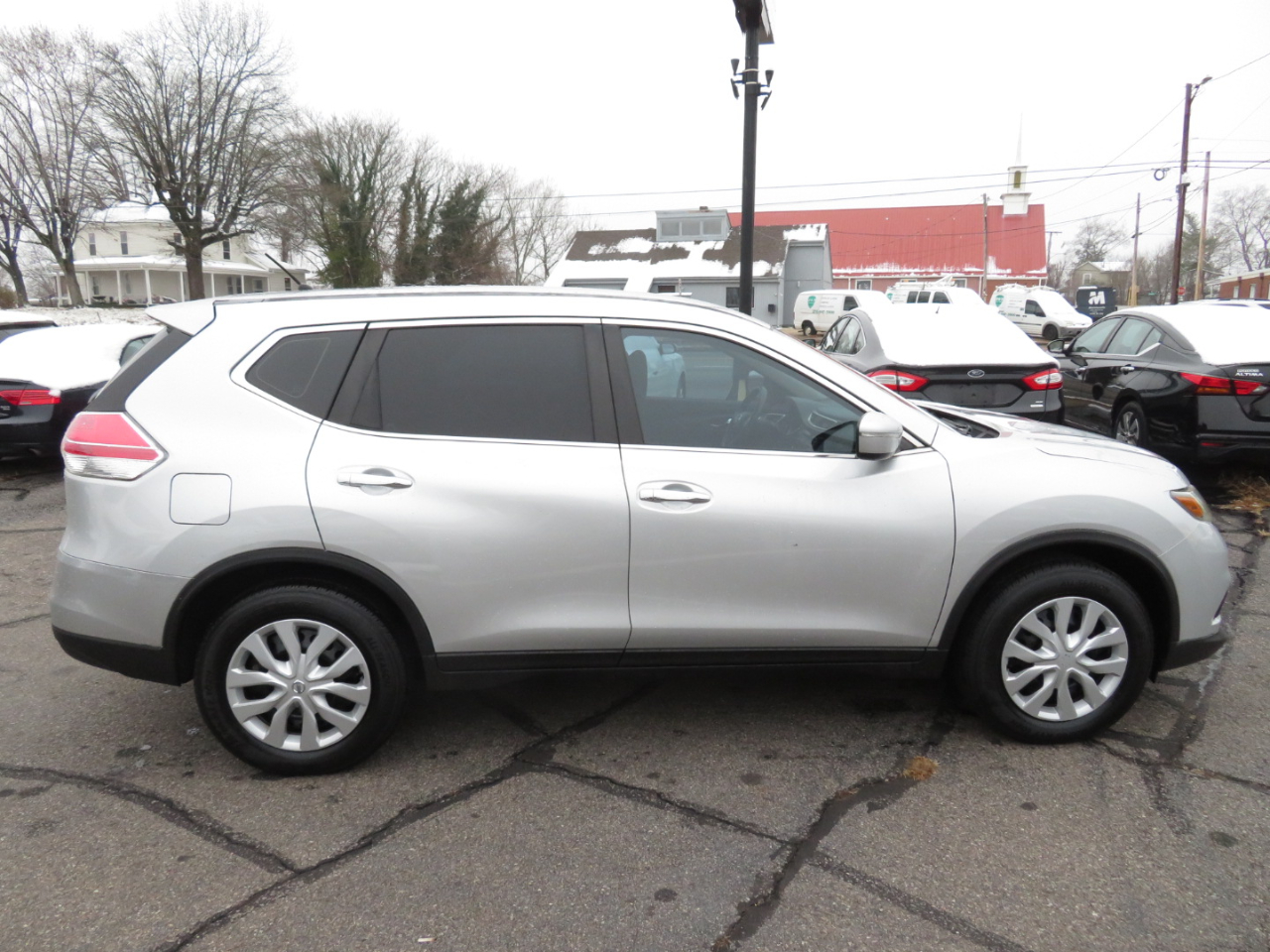 Nissan Rogue S 2WD 2014