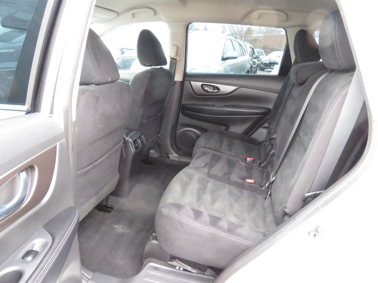 Nissan Rogue S 2WD 2014