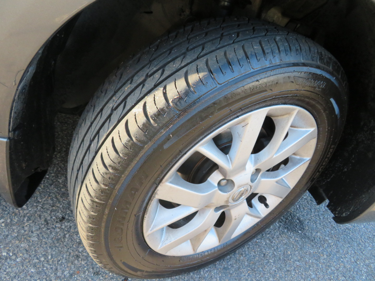 Nissan Versa 1.6 SV Sedan 2017