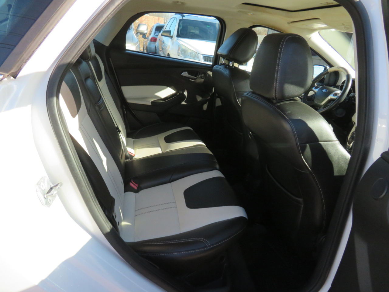 Ford Focus Titanium Hatch 2013