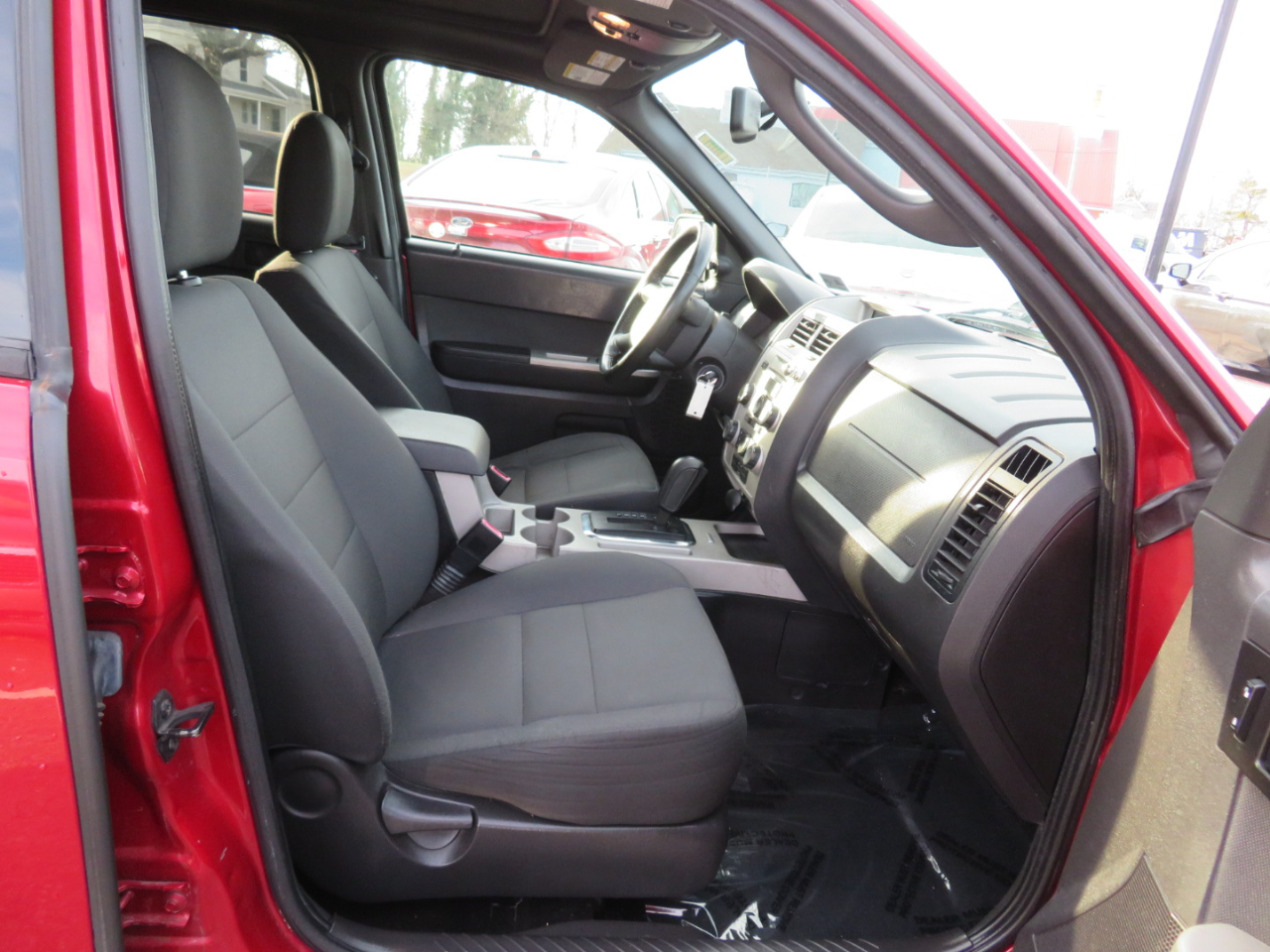 Ford Escape XLT FWD 2011