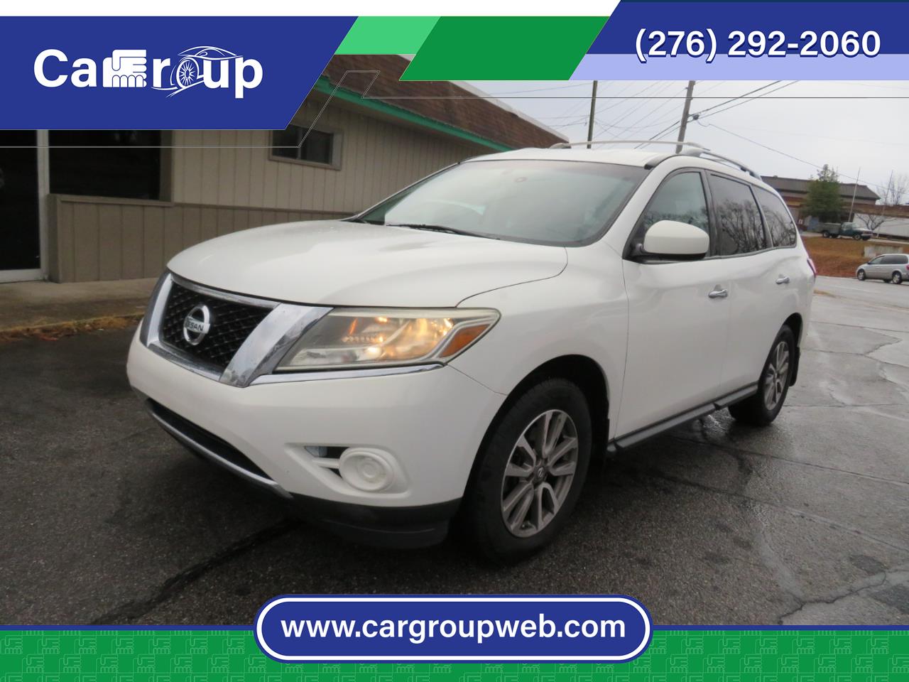 Nissan Pathfinder SV 2WD 2014