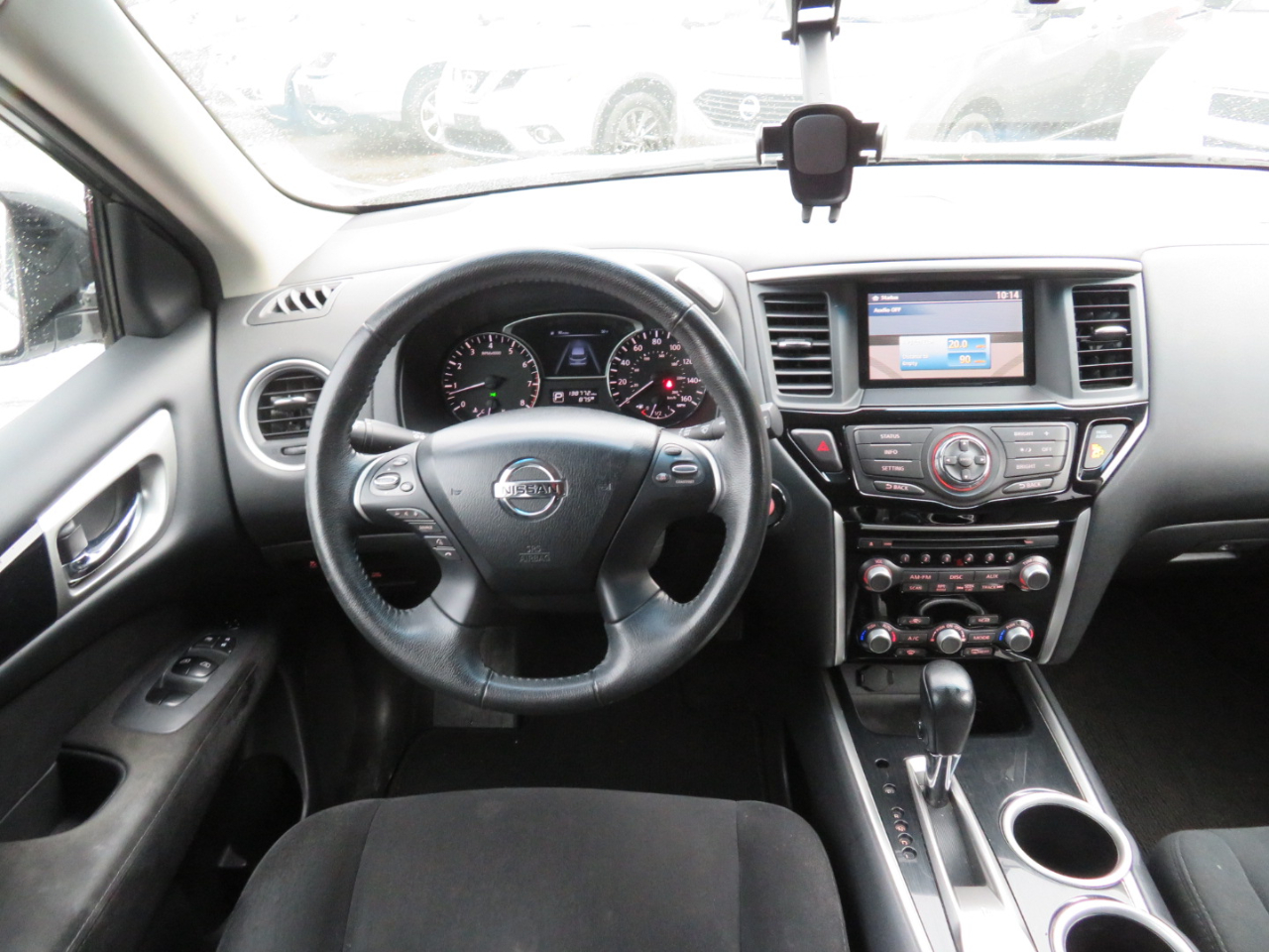 Nissan Pathfinder SV 2WD 2014