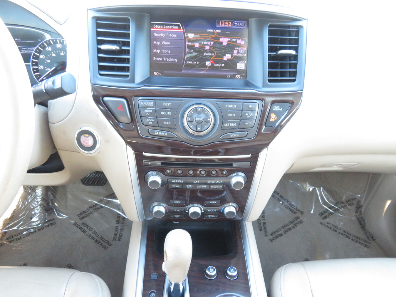 Nissan Pathfinder LE Platinum 2013