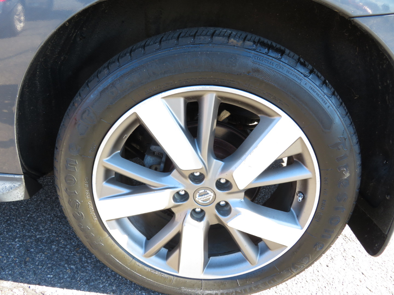 Nissan Pathfinder LE Platinum 2013