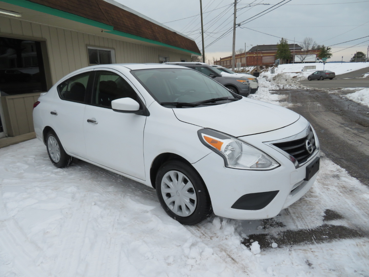 Nissan Versa 1.6 S 5M 2017