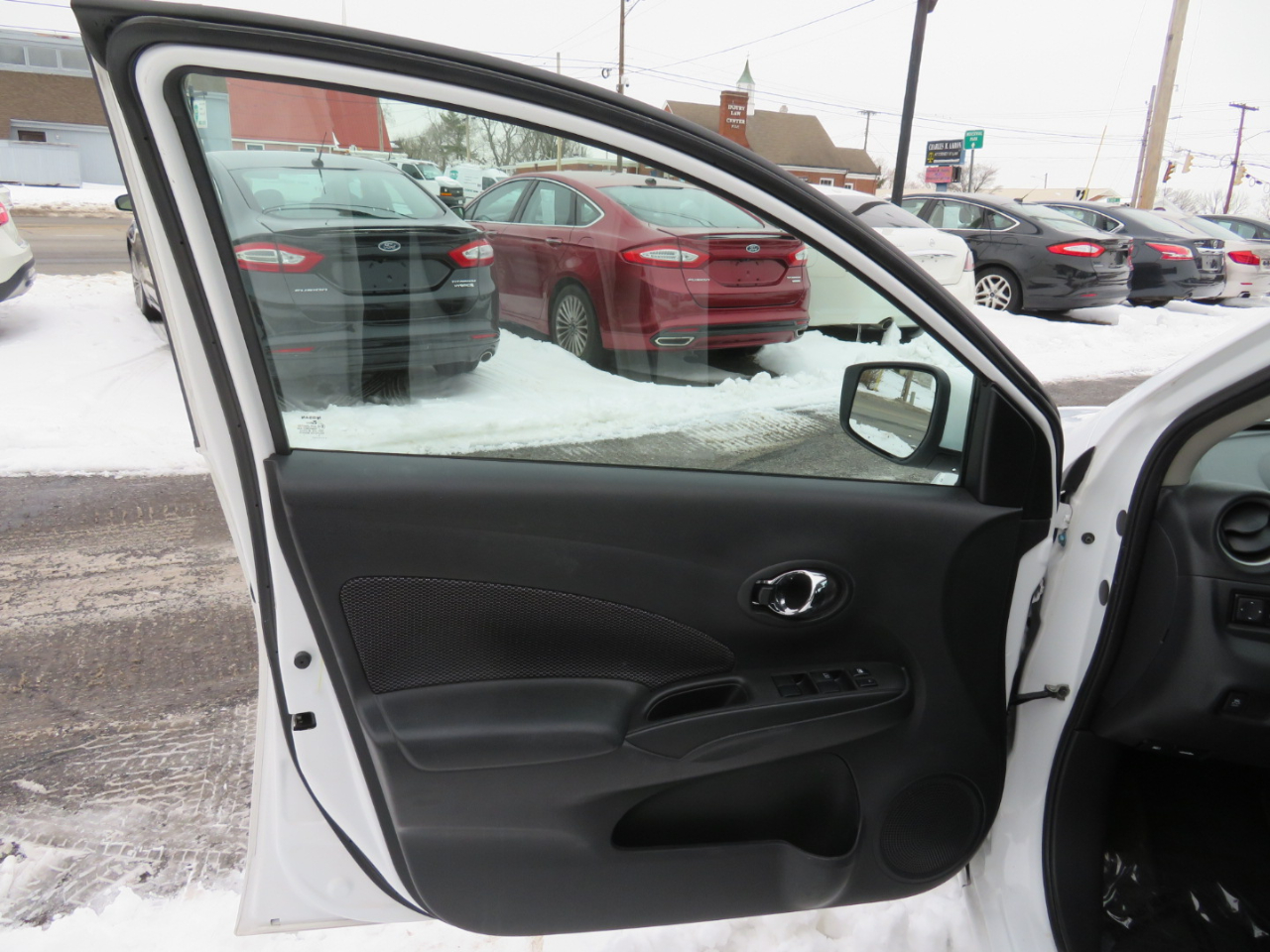 Nissan Versa 1.6 S 5M 2017