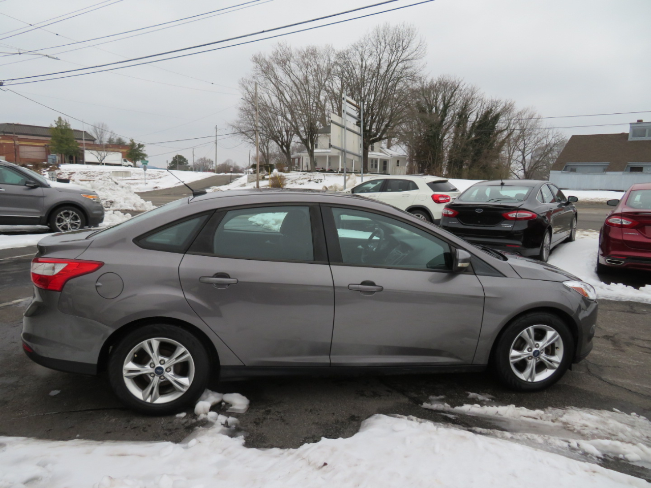 Ford Focus SE Sedan 2014