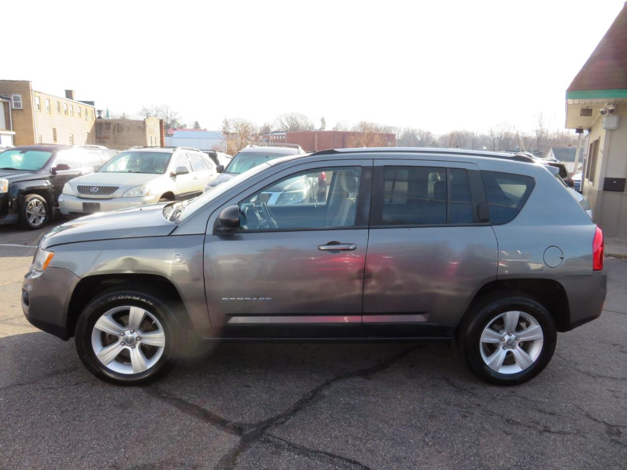 Jeep Compass Sport 4WD 2011