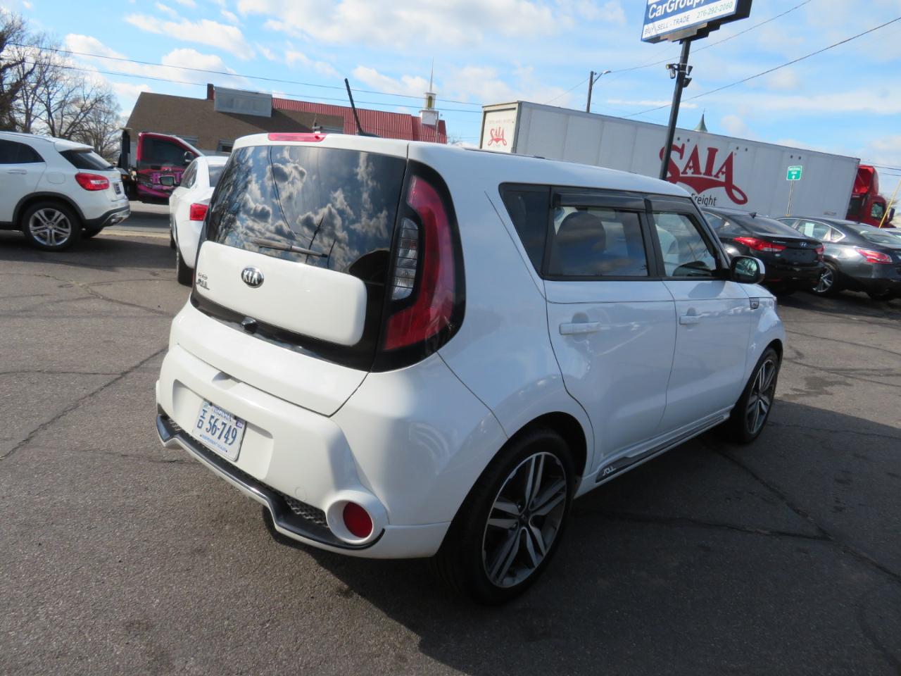 Kia Soul + w/Signature 2.0 Special Edition 2016