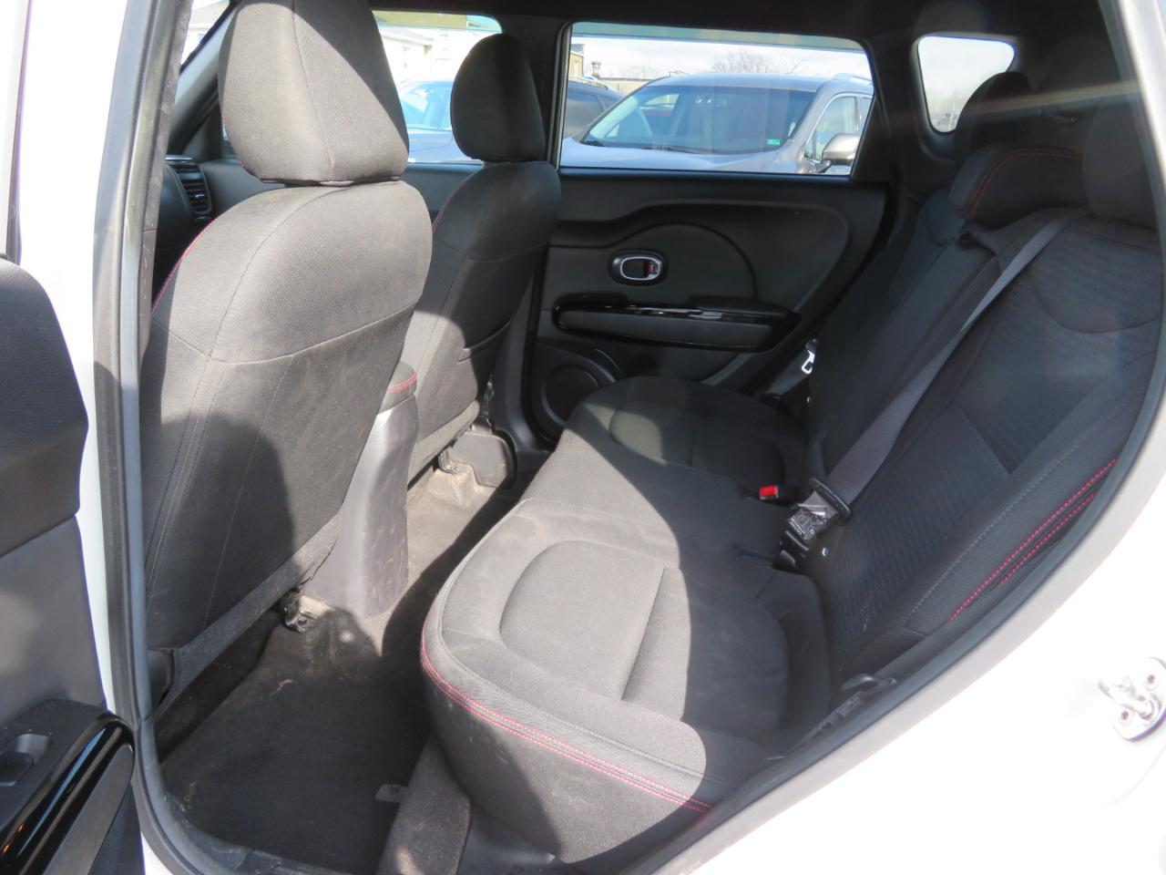 Kia Soul + w/Signature 2.0 Special Edition 2016