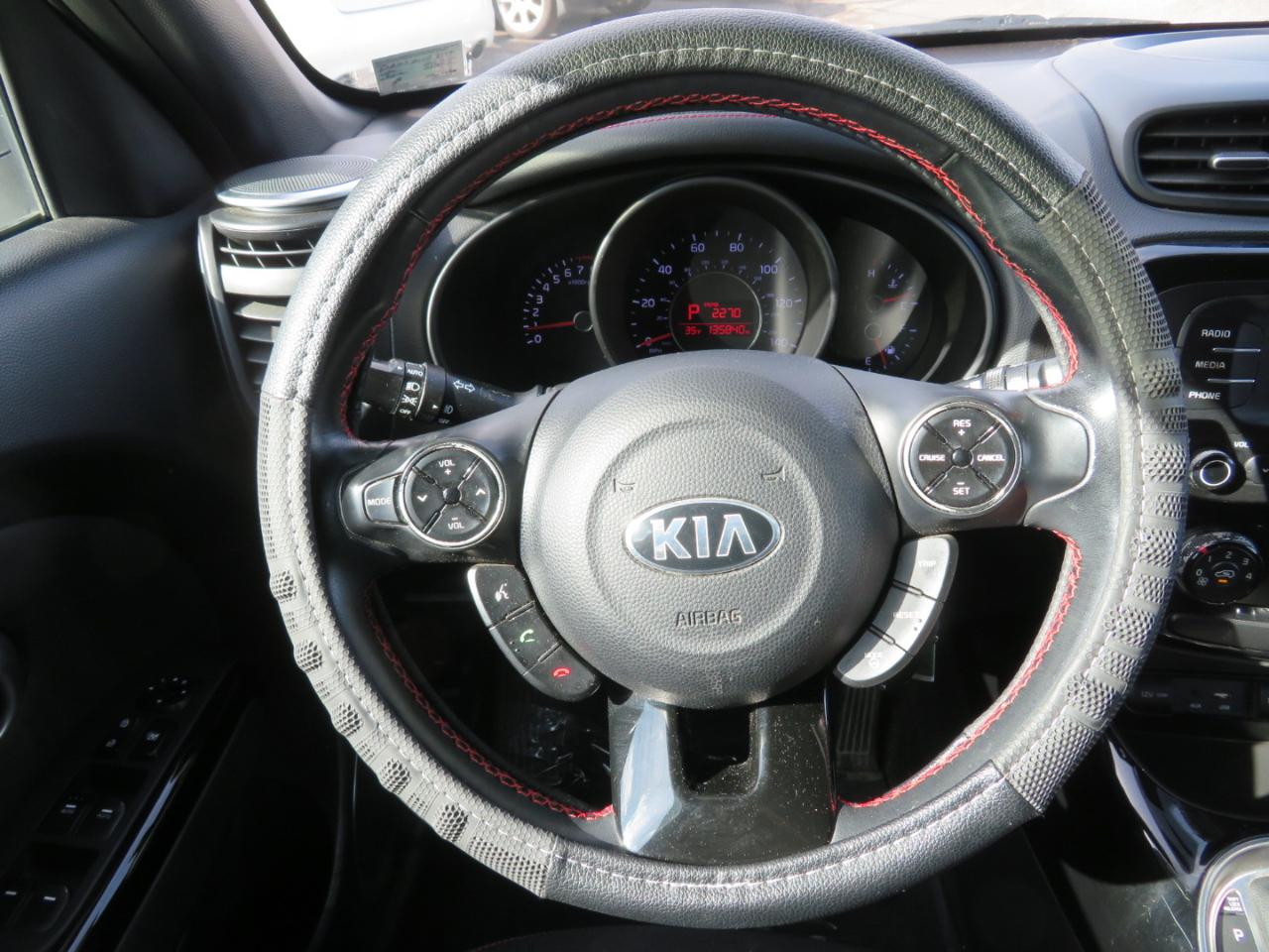 Kia Soul + w/Signature 2.0 Special Edition 2016