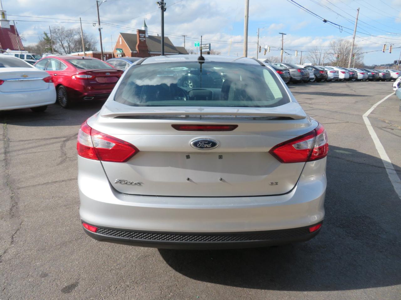 Ford Focus SE Sedan 2012