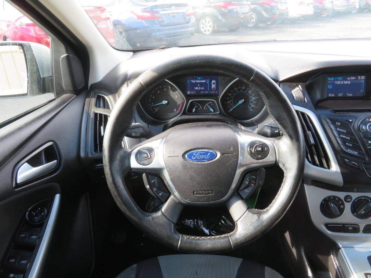 Ford Focus SE Sedan 2012