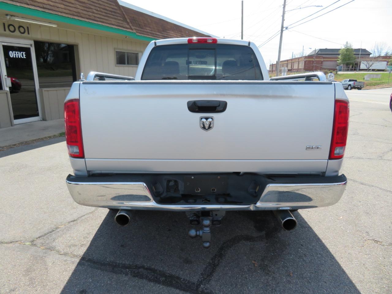 Dodge Ram 1500 Laramie Quad Cab Long Bed 2WD 2005