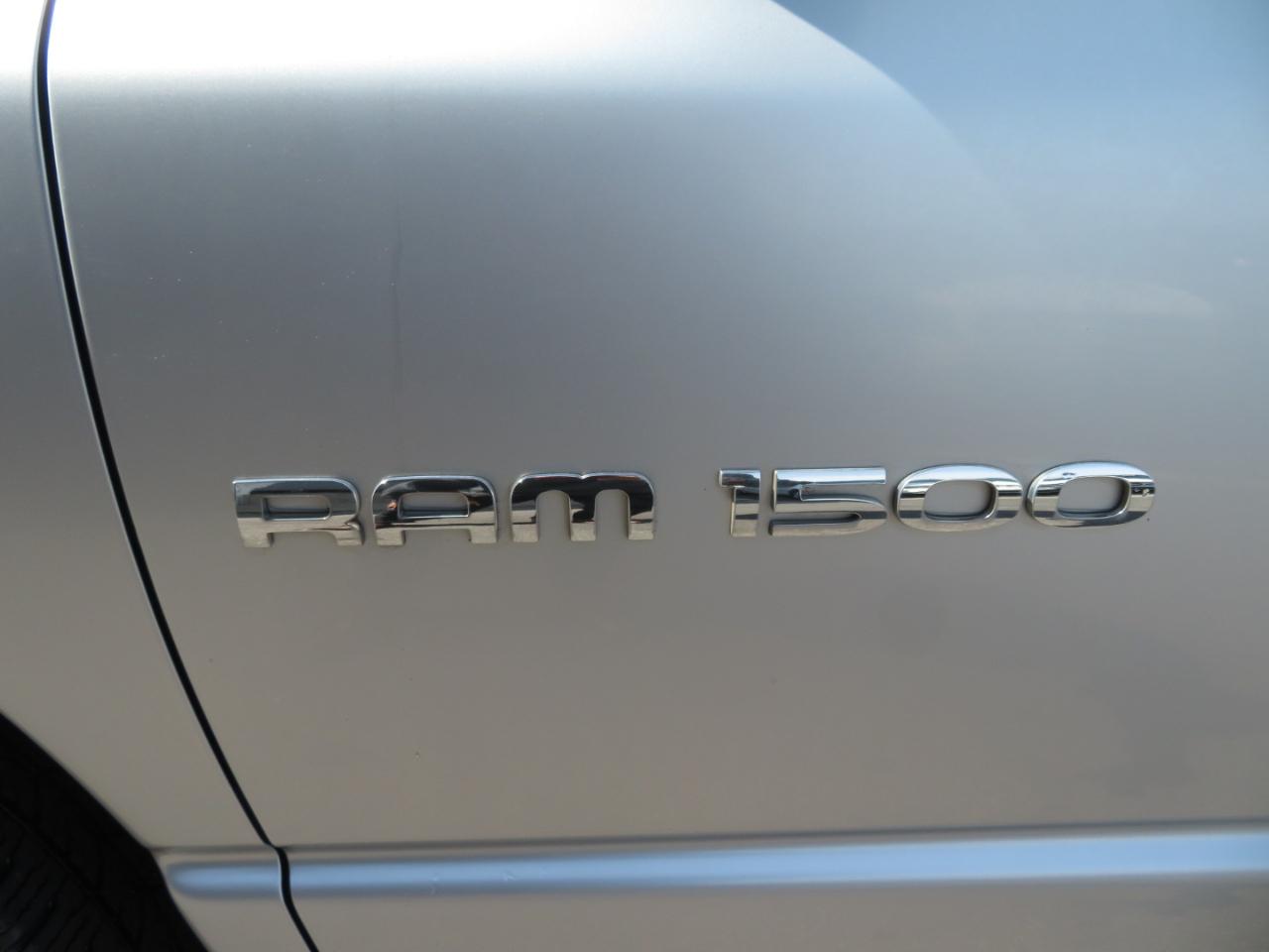 Dodge Ram 1500 Laramie Quad Cab Long Bed 2WD 2005