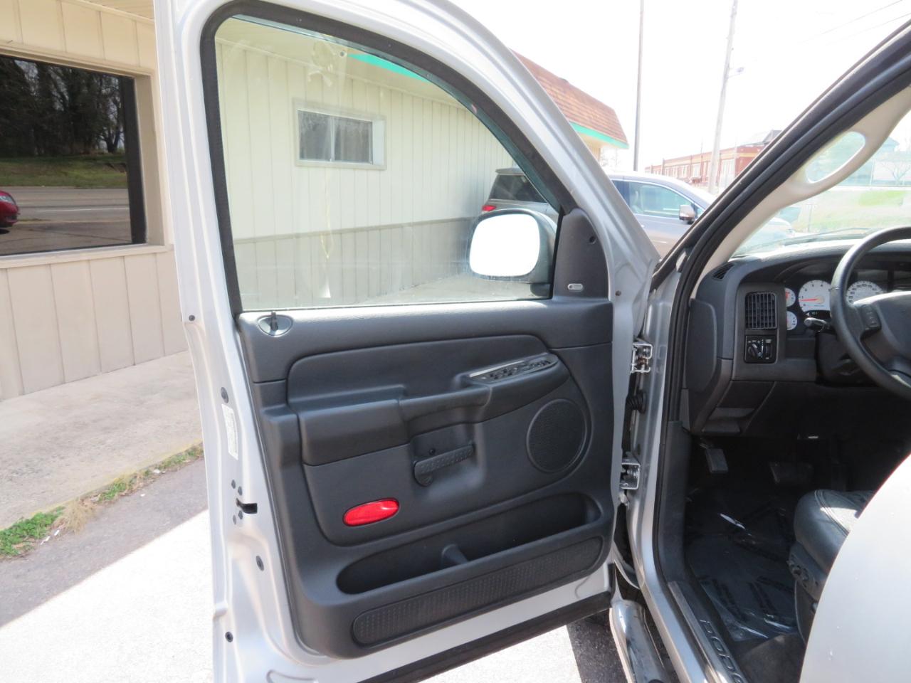 Dodge Ram 1500 Laramie Quad Cab Long Bed 2WD 2005