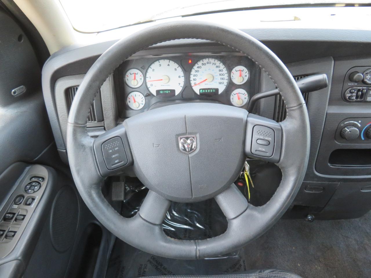 Dodge Ram 1500 Laramie Quad Cab Long Bed 2WD 2005