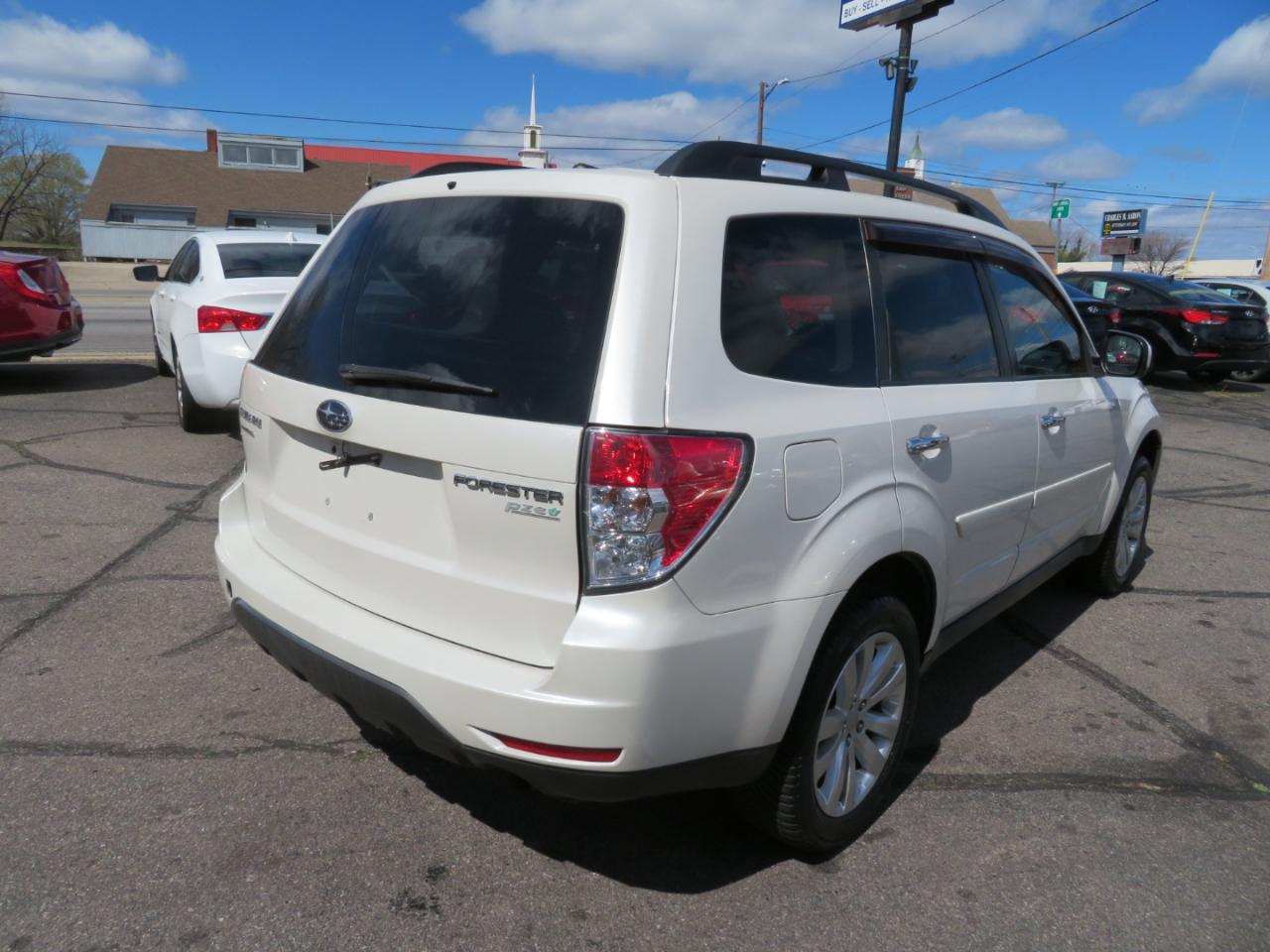 Subaru Forester 2.5X Premium 2013