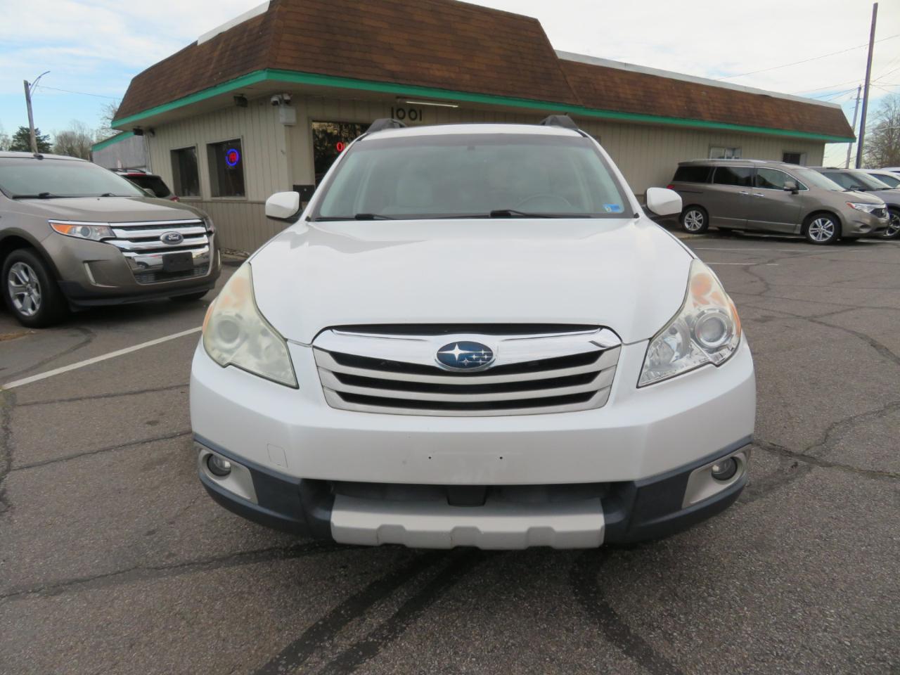 Subaru Outback 2.5i Limited 2010