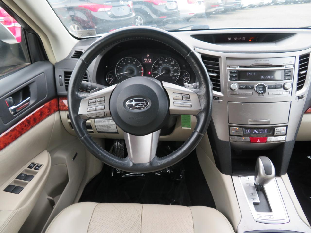 Subaru Outback 2.5i Limited 2010