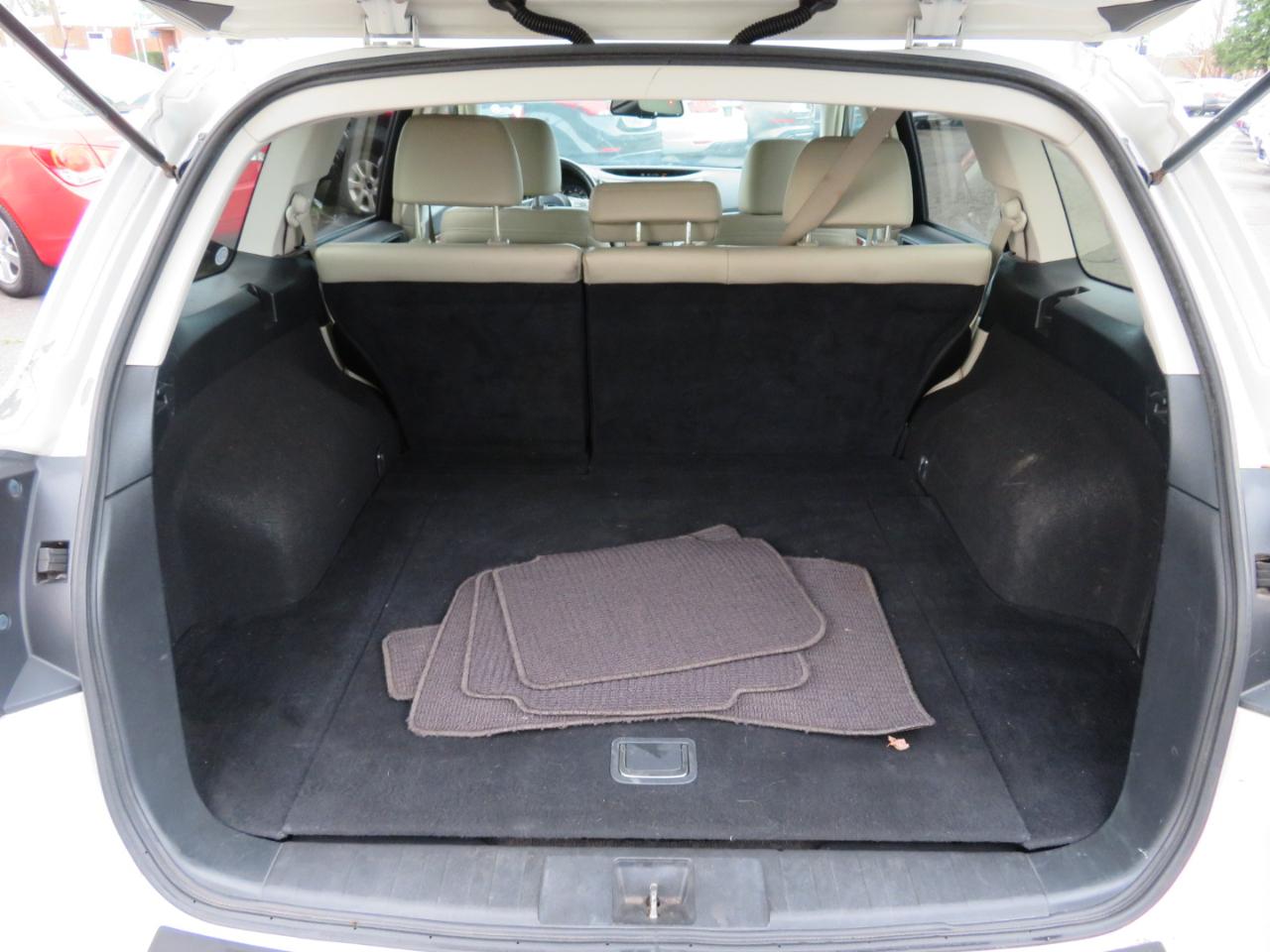 Subaru Outback 2.5i Limited 2010