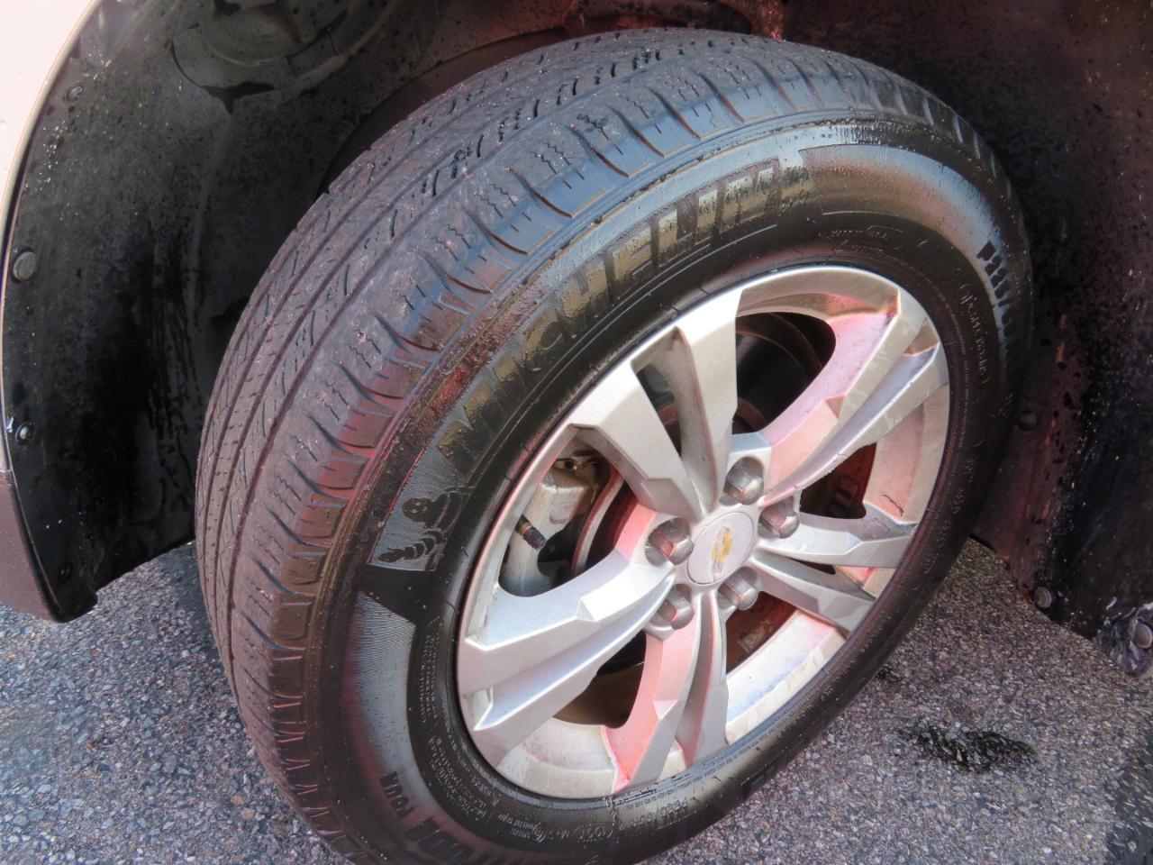 Chevrolet Equinox 2LT 2WD 2011