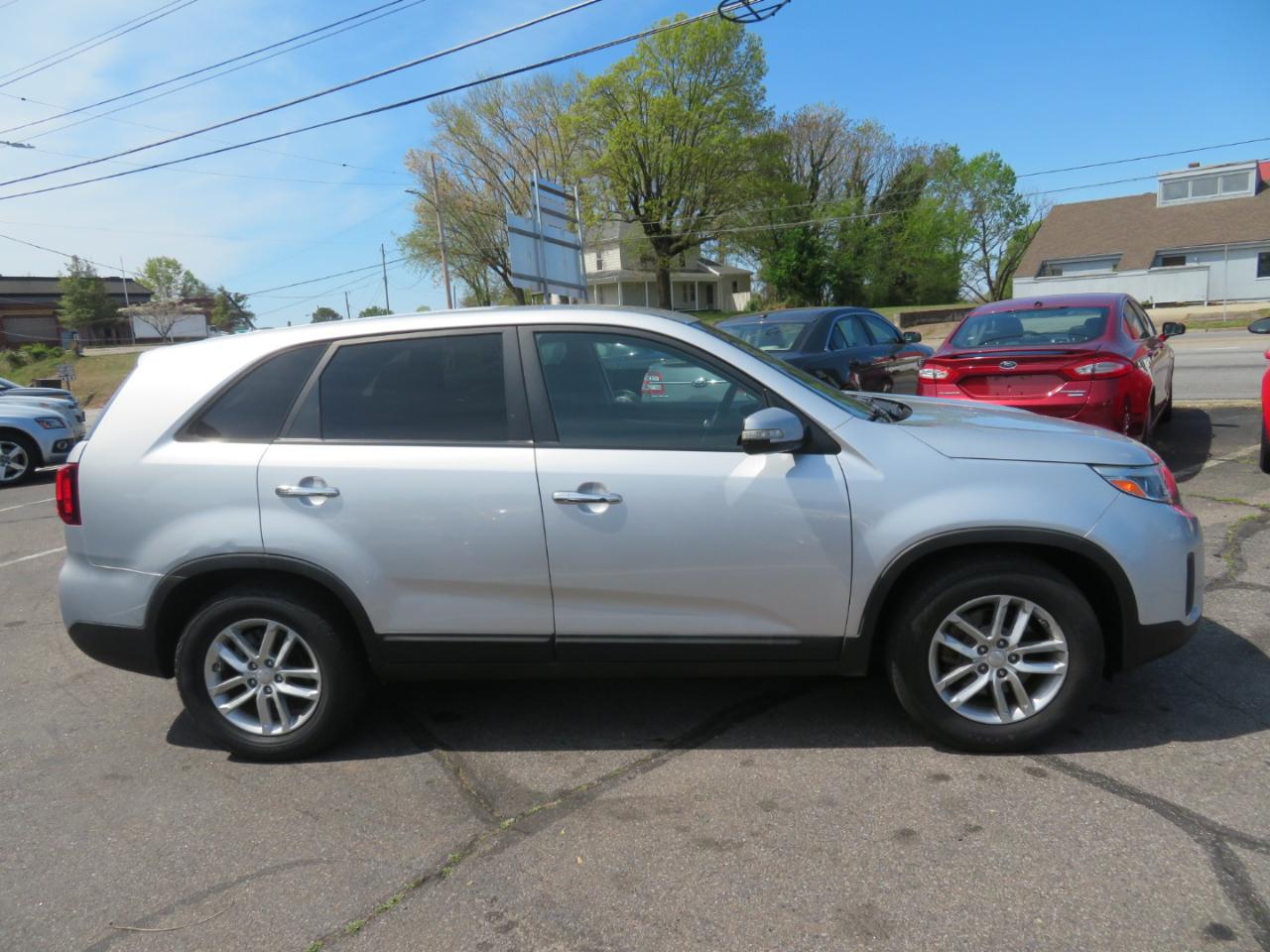 Kia Sorento LX 2WD 2015