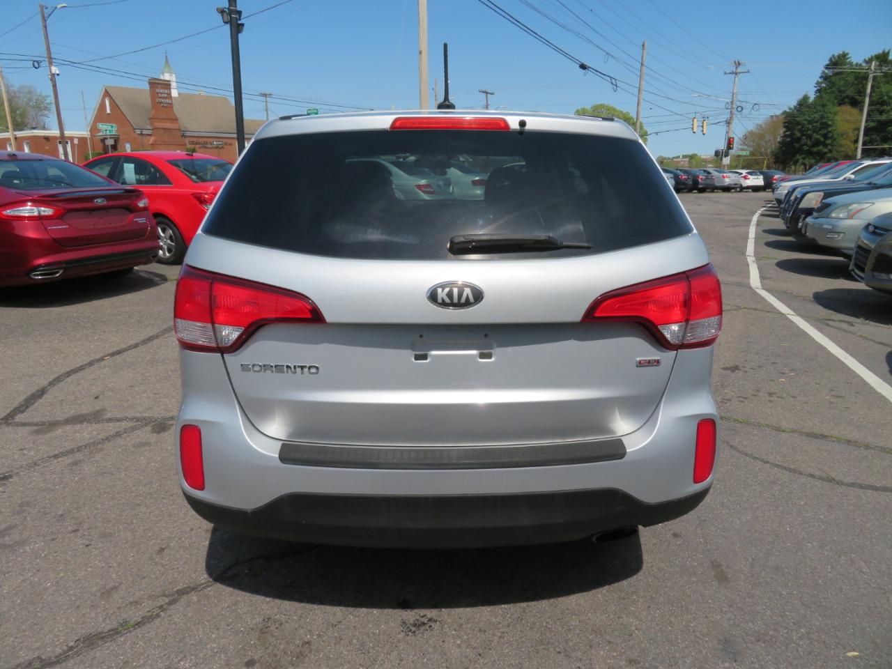 Kia Sorento LX 2WD 2015
