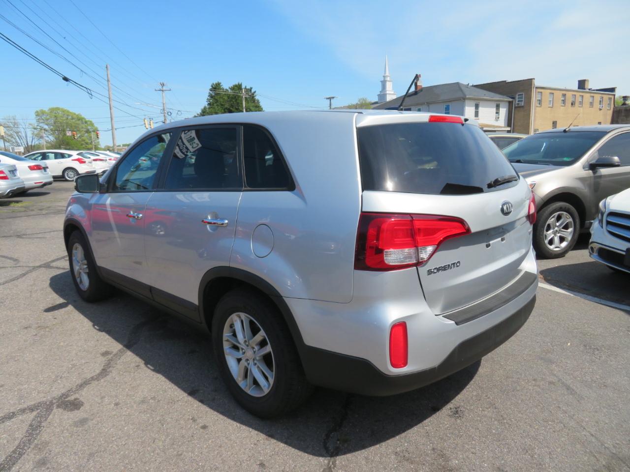 Kia Sorento LX 2WD 2015