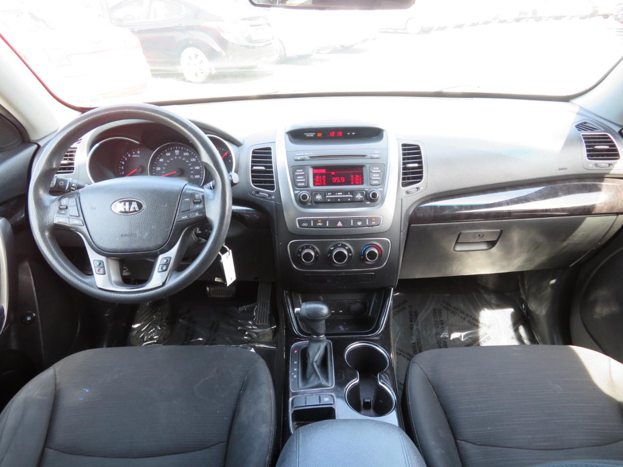 Kia Sorento LX 2WD 2015