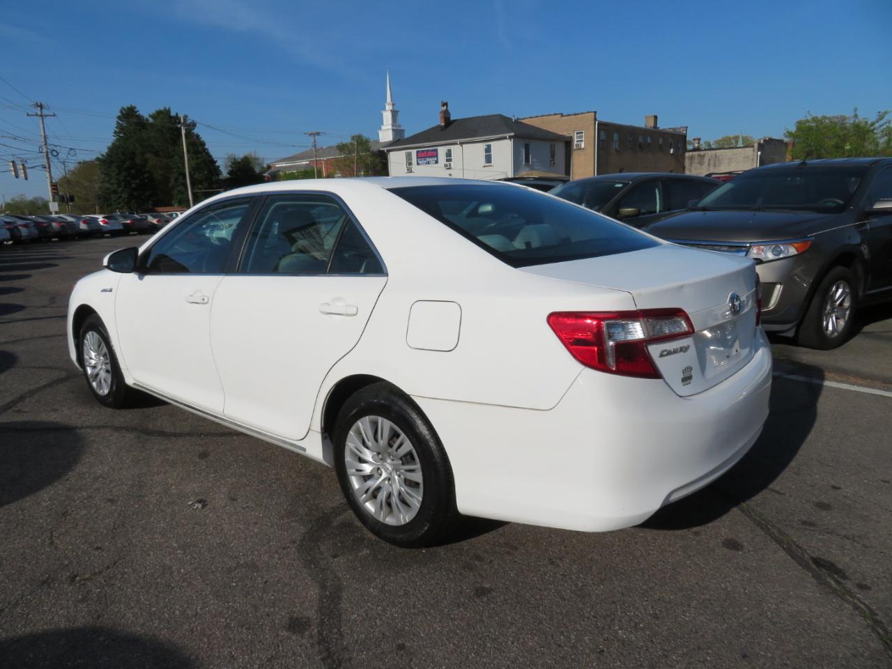 Toyota Camry Hybrid LE 2012