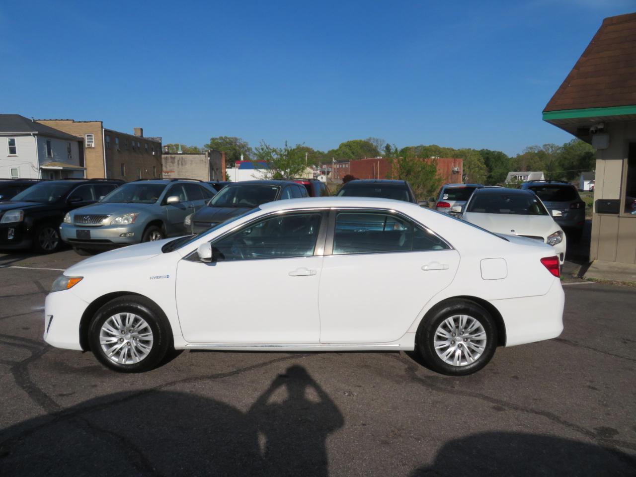 Toyota Camry Hybrid LE 2012