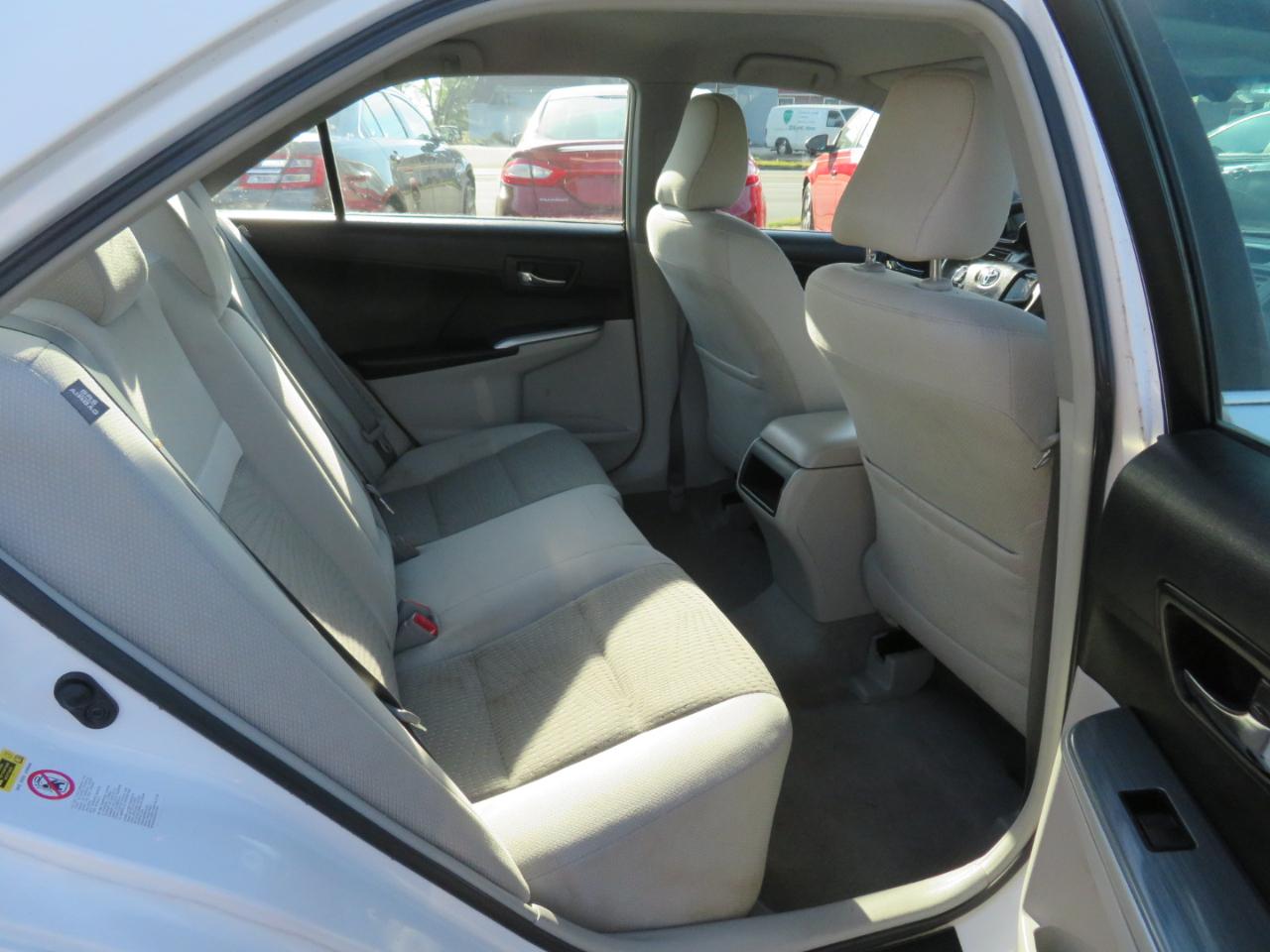 Toyota Camry Hybrid LE 2012