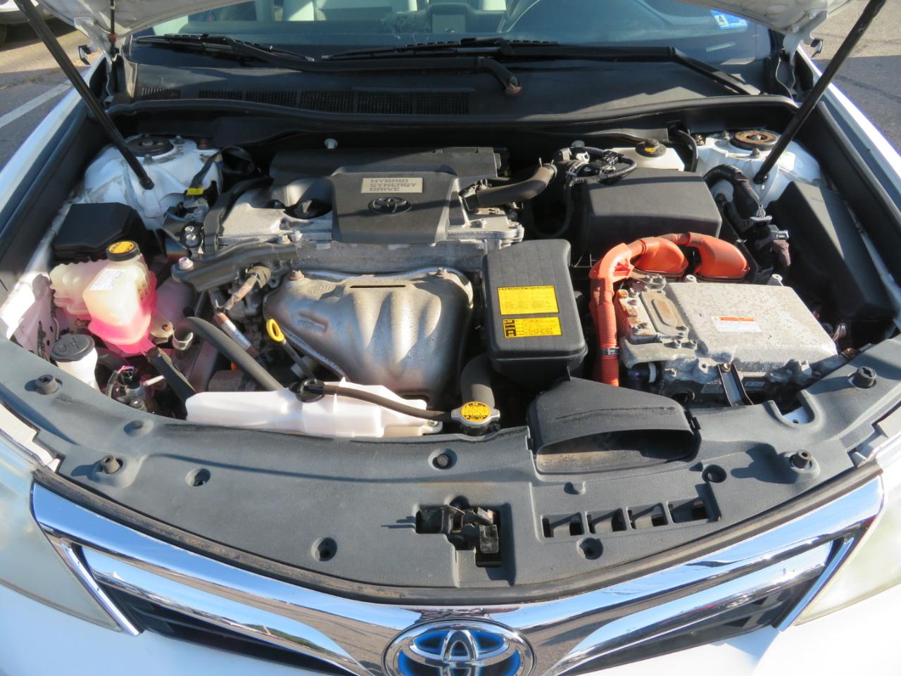 Toyota Camry Hybrid LE 2012