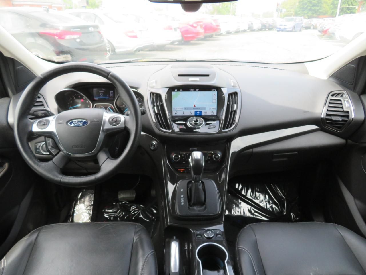 Ford Escape Titanium 4WD 2016