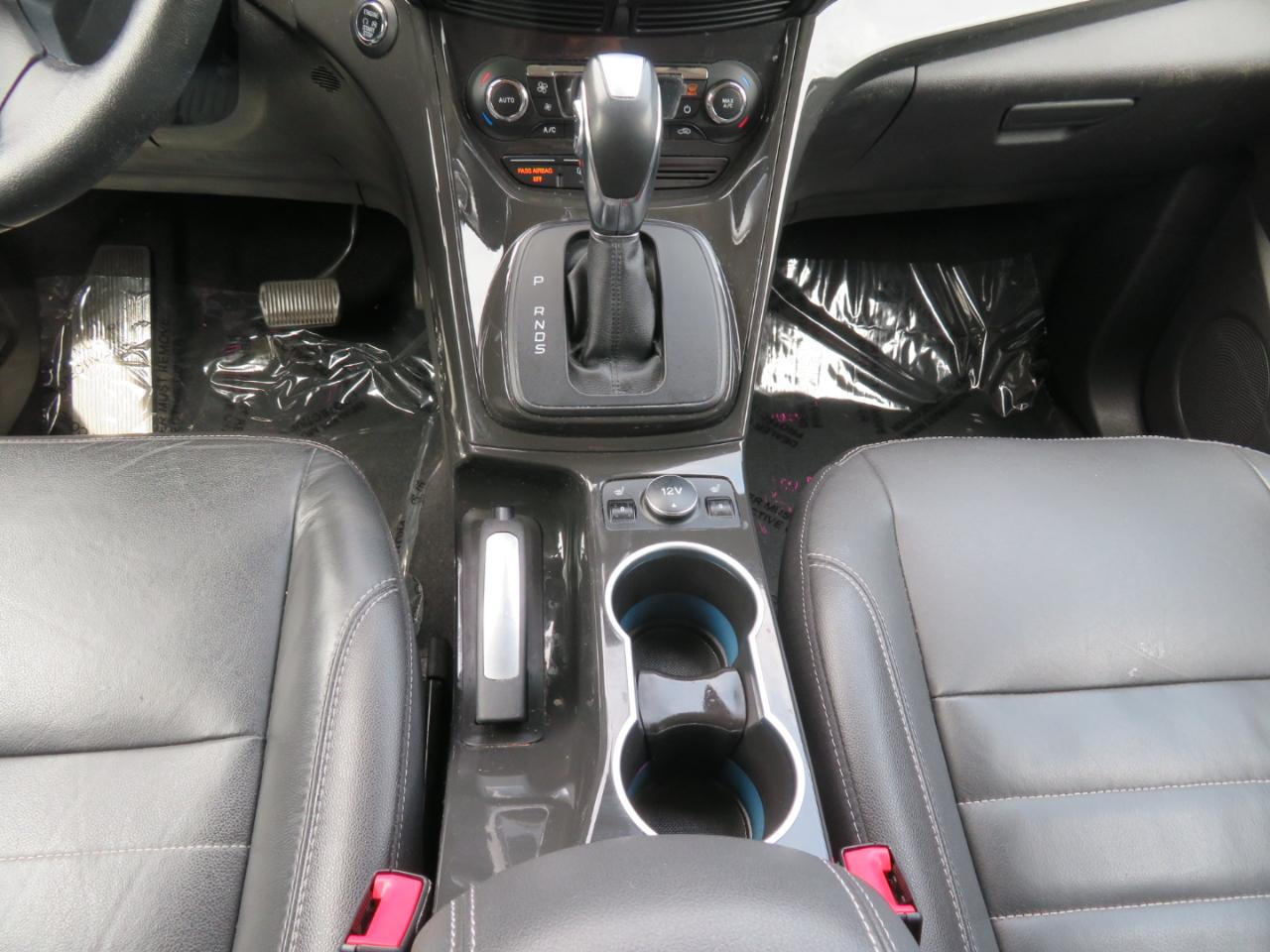 Ford Escape Titanium 4WD 2016