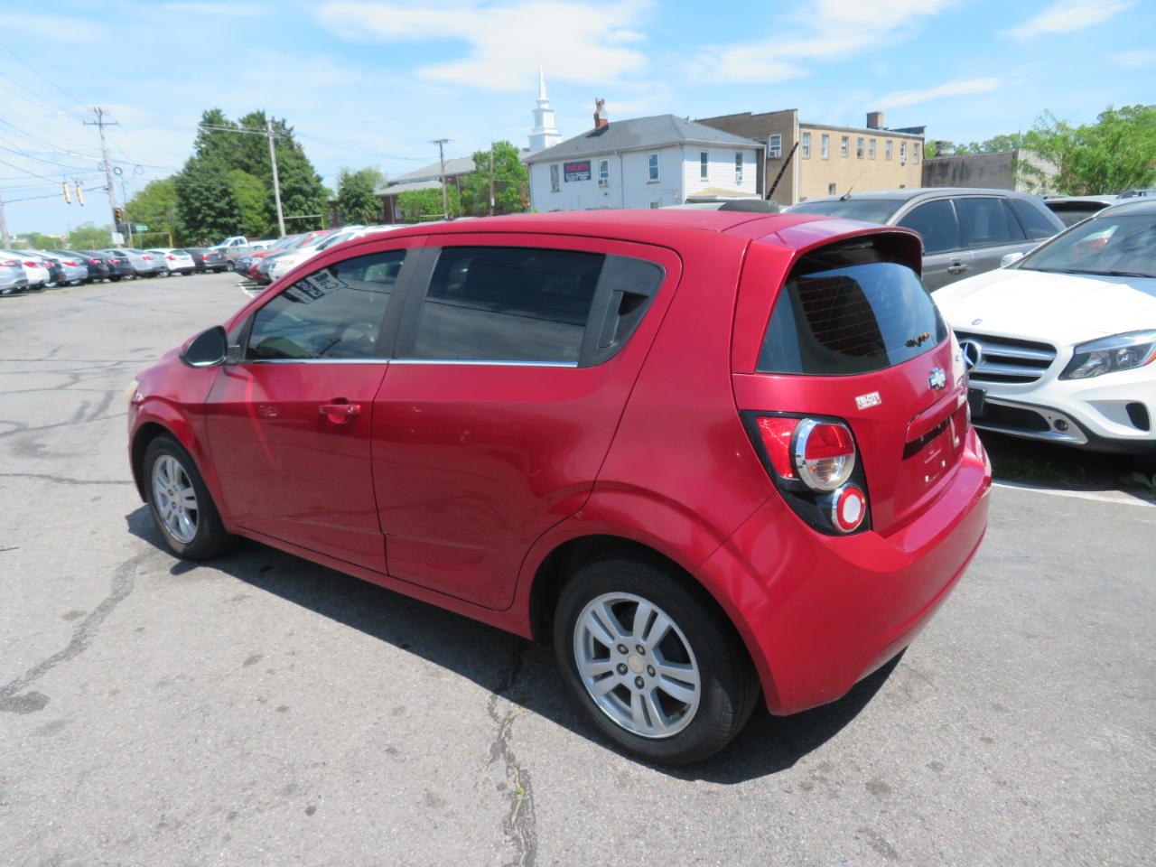 Chevrolet Sonic LT Auto 5-Door 2015