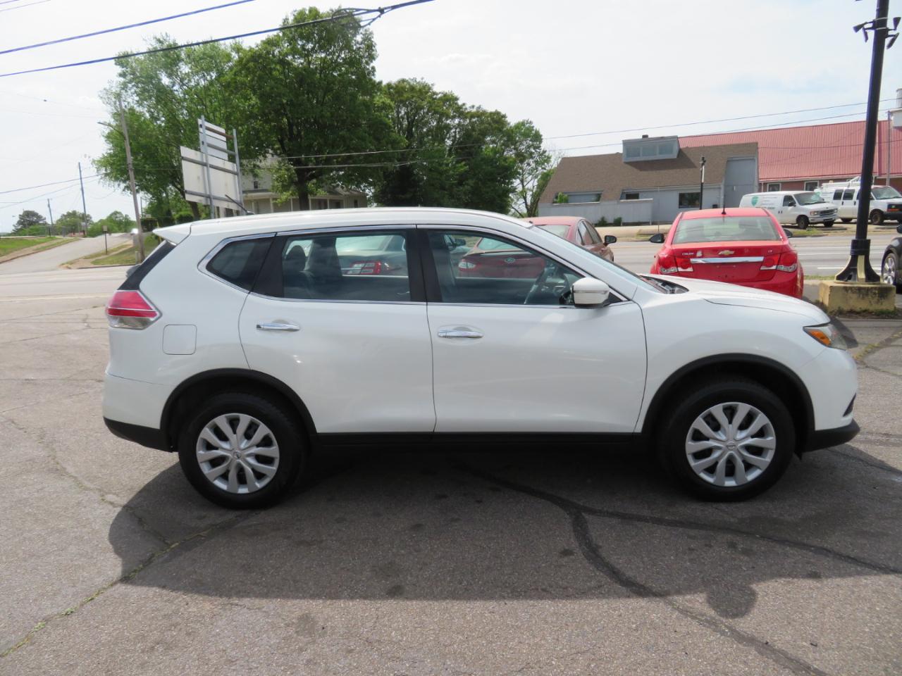 Nissan Rogue S AWD 2014
