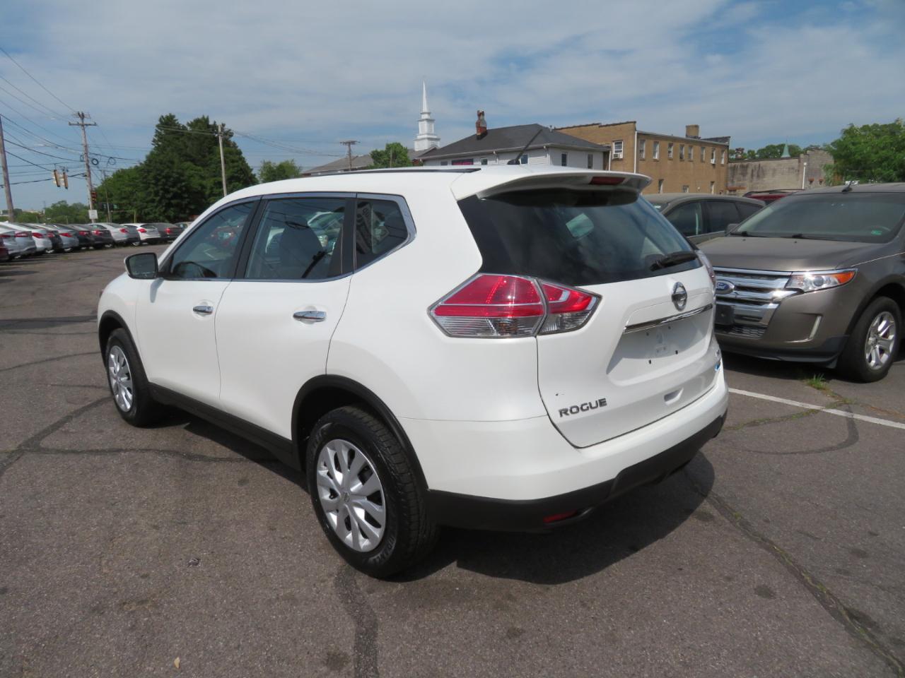 Nissan Rogue S AWD 2014